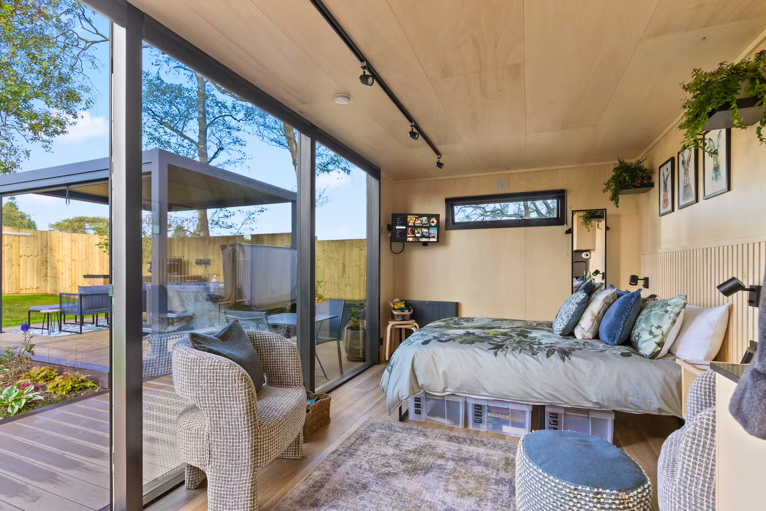 private outdoor hot tub Northumberland cabin